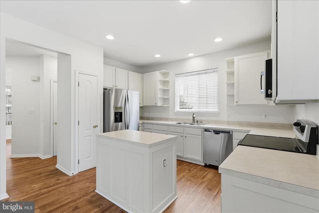 43438 OXEN LN, Chantilly, VA 20152