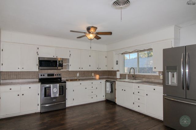 1811 YUCCA LANE, Vernon, TX 76384