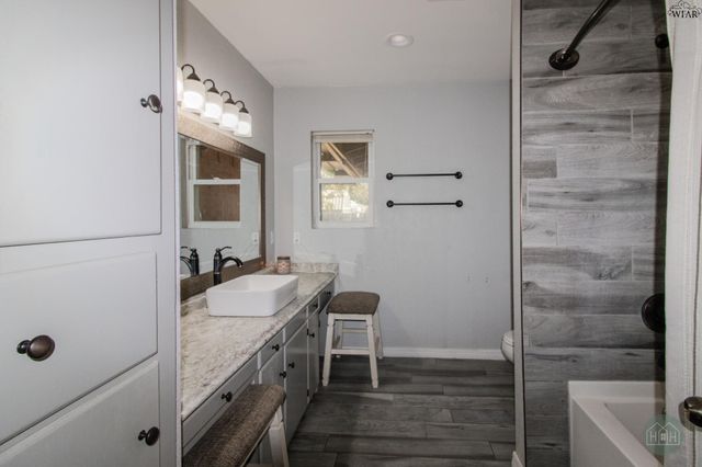 1811 YUCCA LANE, Vernon, TX 76384