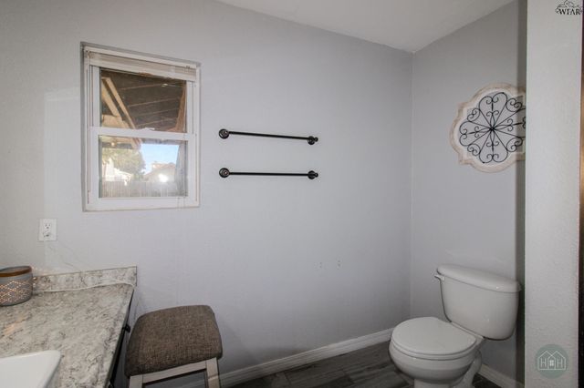 1811 YUCCA LANE, Vernon, TX 76384