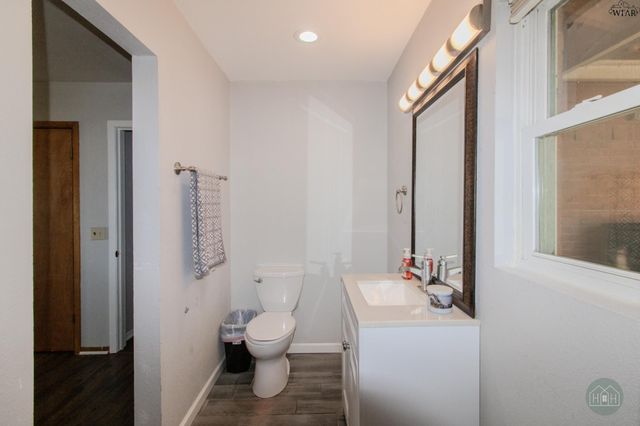 1811 YUCCA LANE, Vernon, TX 76384