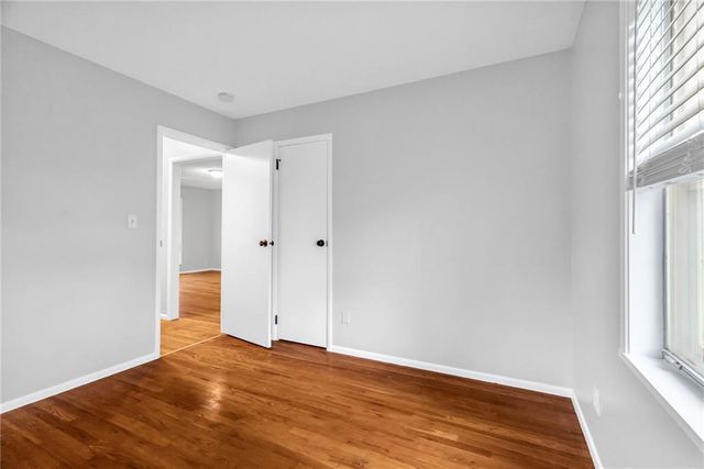 18805 E Arrowhead Drive, Independence, MO 64056