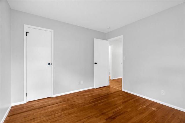 18805 E Arrowhead Drive, Independence, MO 64056