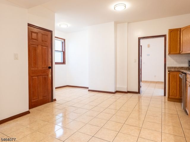 357 Ridgewood Ave, Newark City, NJ 07112