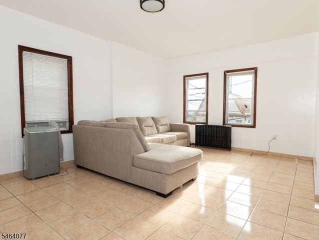 357 Ridgewood Ave, Newark City, NJ 07112