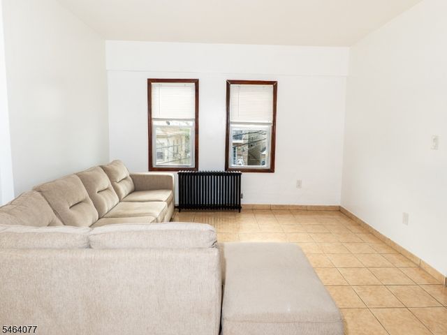 357 Ridgewood Ave, Newark City, NJ 07112