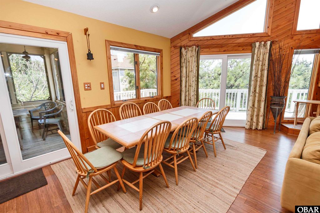 Image 16 of property listing at 1154 Franklyn Street, Corolla, NC 27927