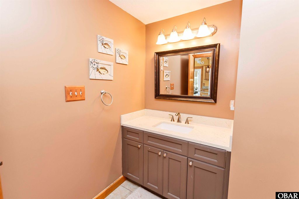 Image 21 of property listing at 1154 Franklyn Street, Corolla, NC 27927