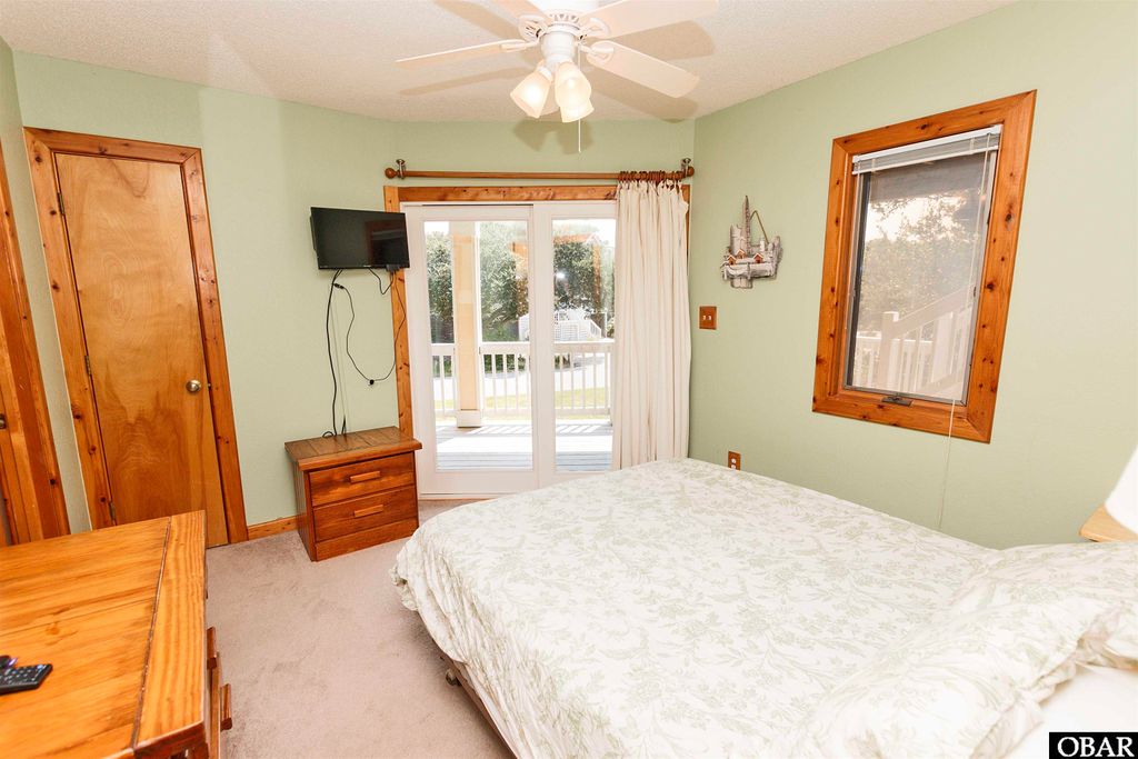 Image 27 of property listing at 1154 Franklyn Street, Corolla, NC 27927