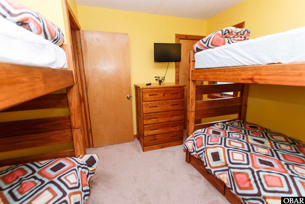 Image 33 of property listing at 1154 Franklyn Street, Corolla, NC 27927