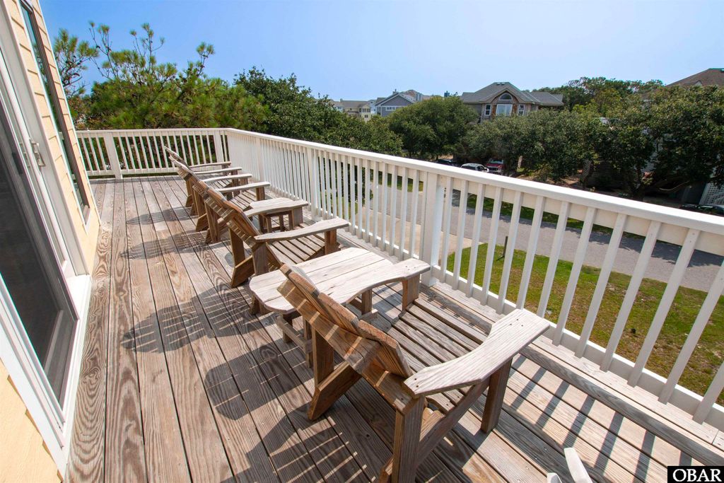 Image 38 of property listing at 1154 Franklyn Street, Corolla, NC 27927
