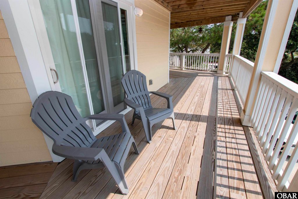 Image 39 of property listing at 1154 Franklyn Street, Corolla, NC 27927