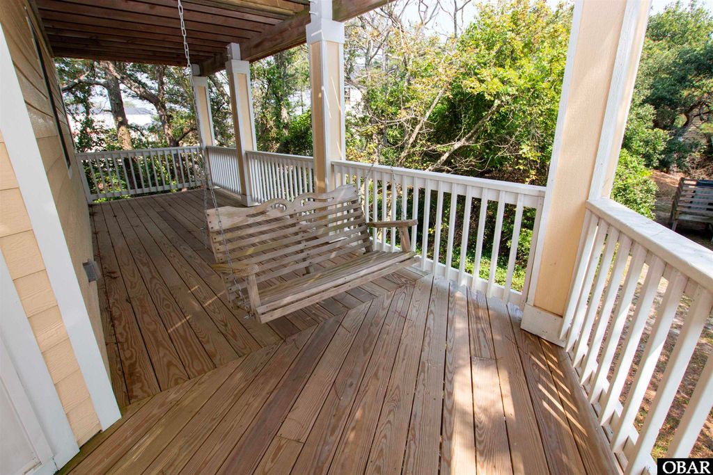 Image 40 of property listing at 1154 Franklyn Street, Corolla, NC 27927