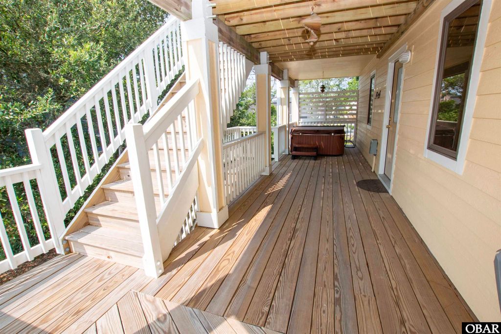 Image 44 of property listing at 1154 Franklyn Street, Corolla, NC 27927