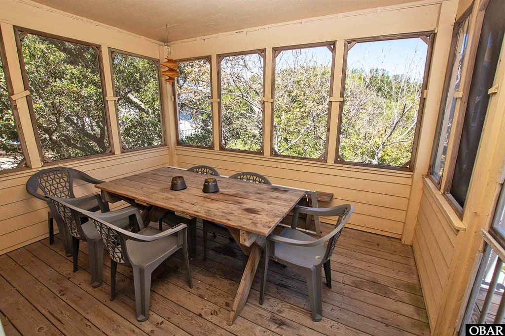 Image 45 of property listing at 1154 Franklyn Street, Corolla, NC 27927