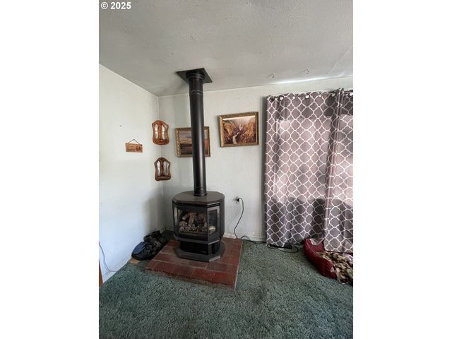 46255 HIGHWAY 242, Myrtle Point, OR 97458