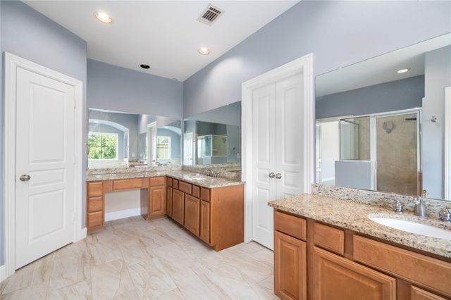 53 Versante Court, Houston, TX 77070