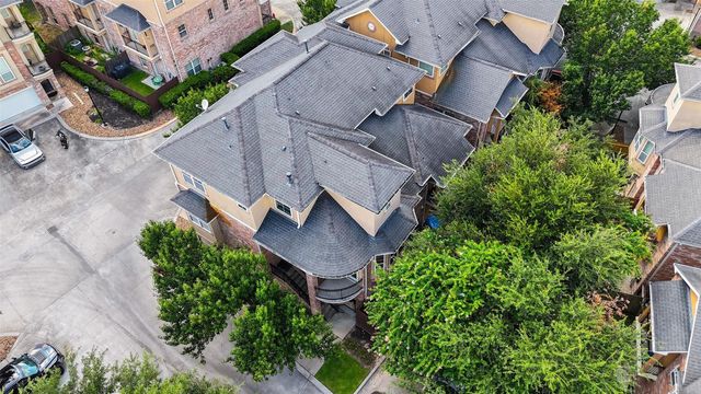 53 Versante Court, Houston, TX 77070