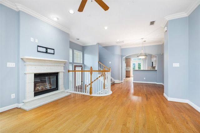 53 Versante Court, Houston, TX 77070