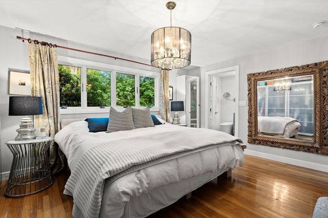 44 Windemere Rd, Wellesley, MA 02481