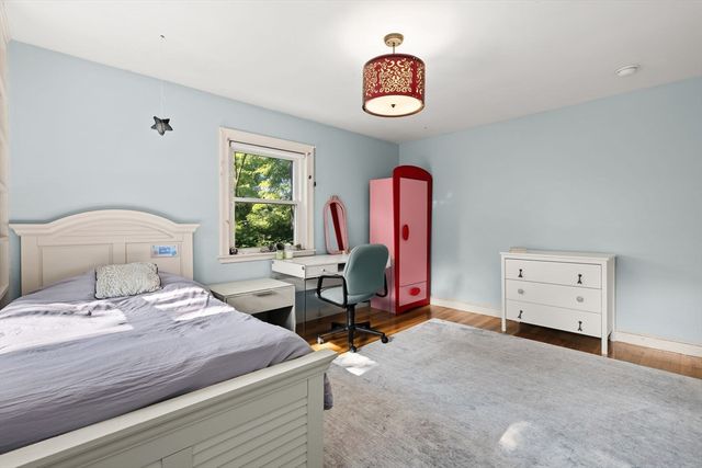 44 Windemere Rd, Wellesley, MA 02481