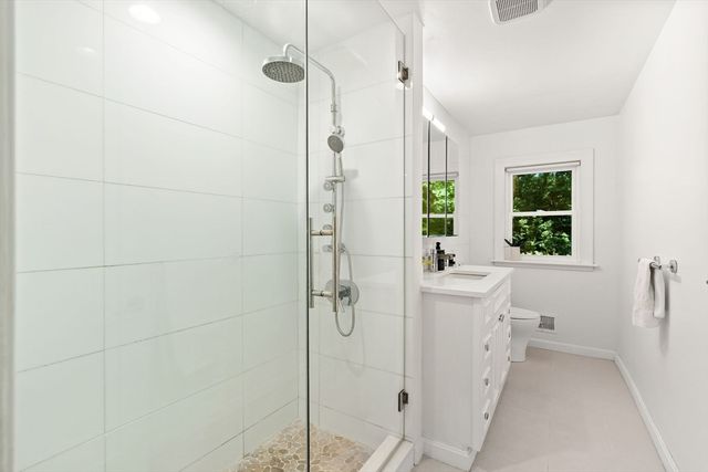 44 Windemere Rd, Wellesley, MA 02481