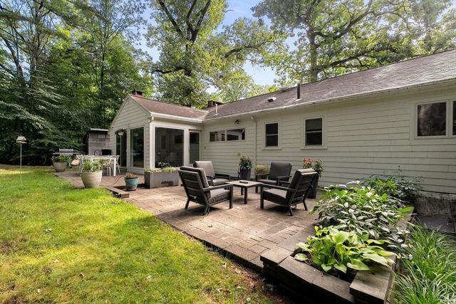44 Windemere Rd, Wellesley, MA 02481