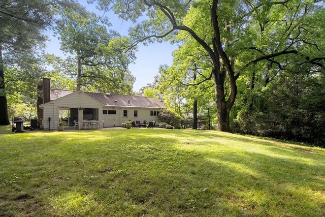44 Windemere Rd, Wellesley, MA 02481