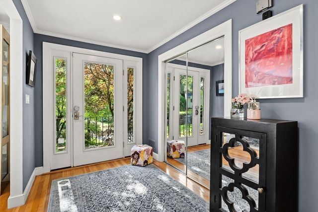 44 Windemere Rd, Wellesley, MA 02481