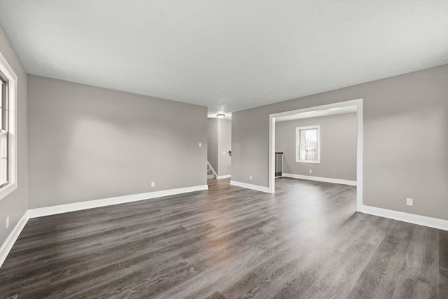 1022 Great Oaks Dr, Hopkinsville, KY 42240