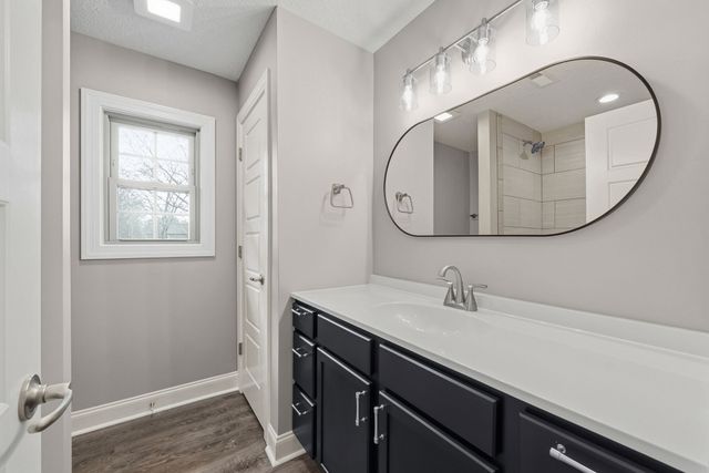 1022 Great Oaks Dr, Hopkinsville, KY 42240