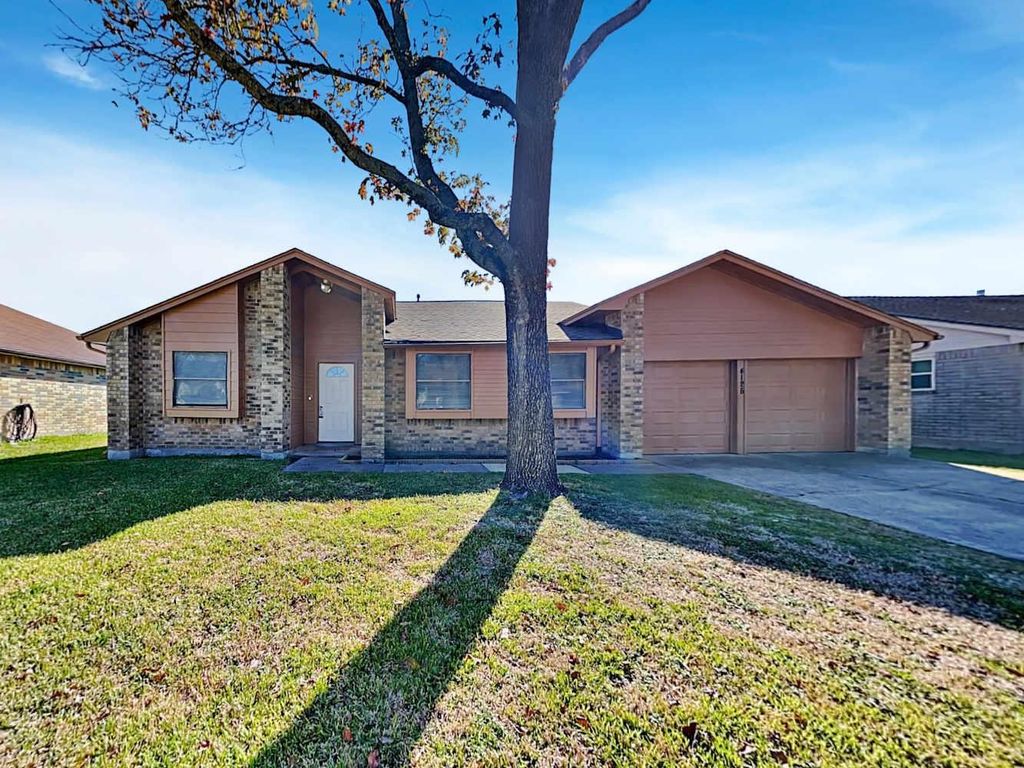 4126 Pocahontas Drive, Baytown, TX 77521