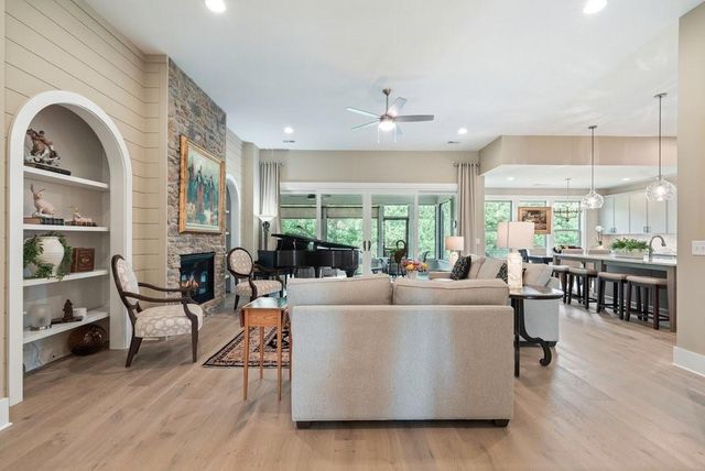 789 Brooke View Drive, Canton, GA 30115