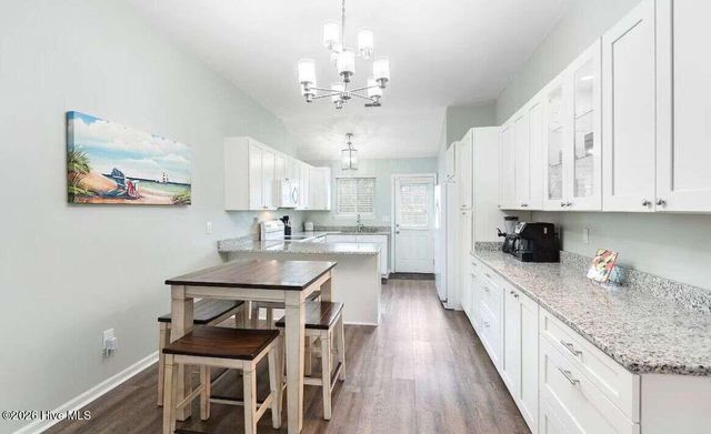 422 32nd Street, Sunset Beach, NC 28468