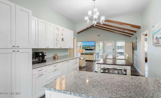 422 32nd Street, Sunset Beach, NC 28468
