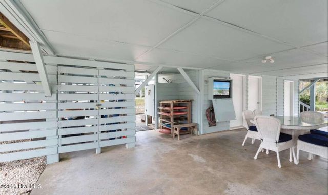 422 32nd Street, Sunset Beach, NC 28468
