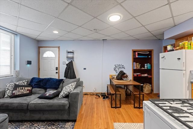 7136 Windsor Avenue 1R, Berwyn, IL 60402