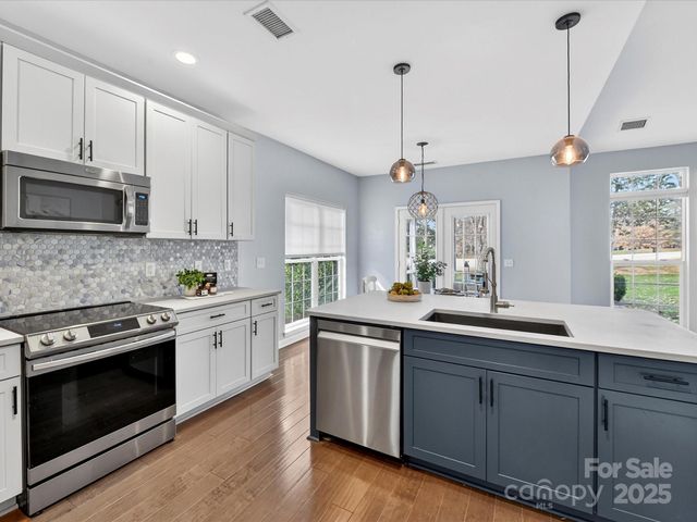 15815 Lavenham Road, Huntersville, NC 28078