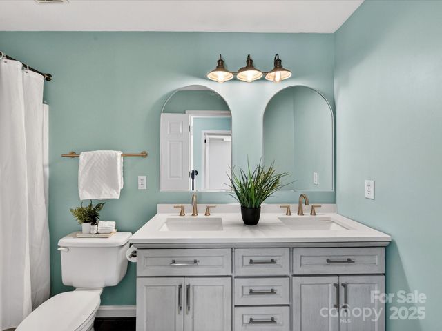 15815 Lavenham Road, Huntersville, NC 28078