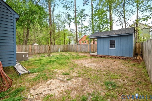 3016 S Ridge Dr, Midlothian, VA 23112