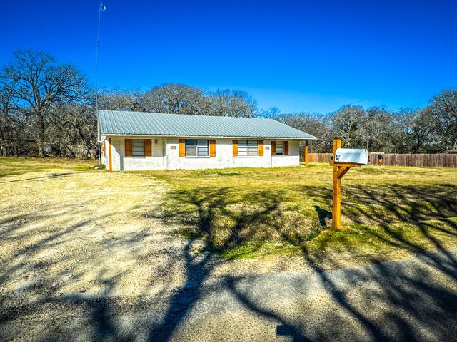 617 County Road 805a 1, Cleburne, TX 76031
