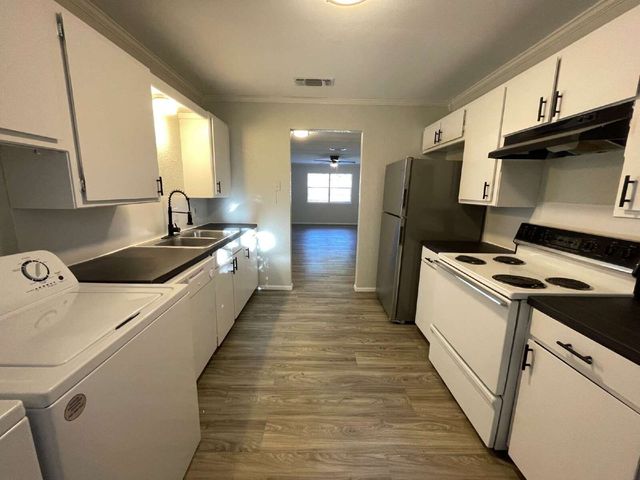617 County Road 805a 1, Cleburne, TX 76031