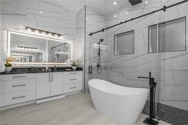 788 9th ST SW, Naples, FL 34117