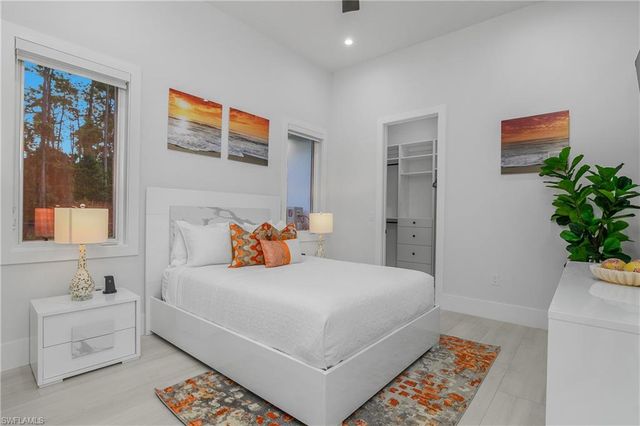 788 9th ST SW, Naples, FL 34117