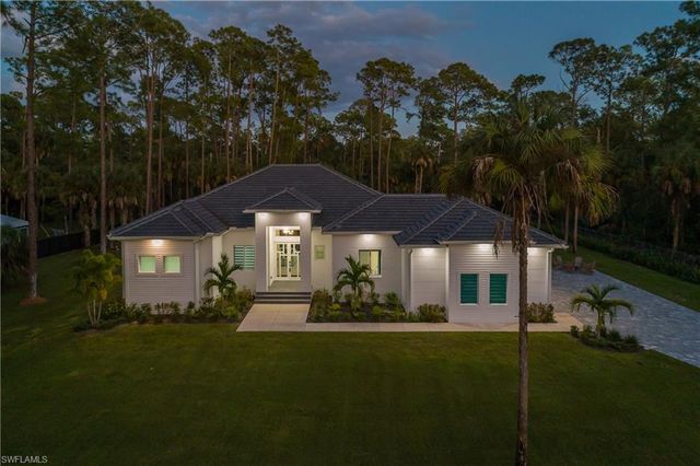 788 9th ST SW, Naples, FL 34117