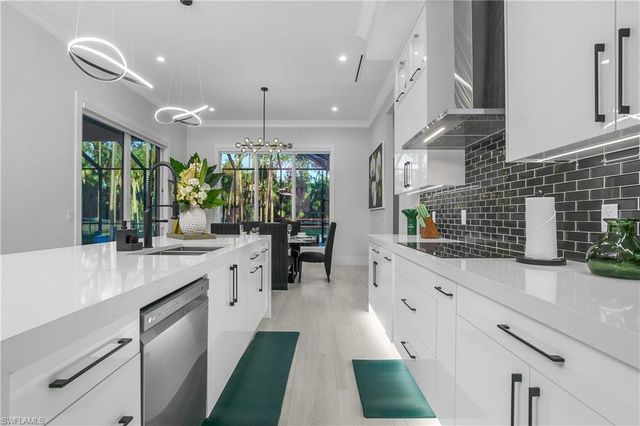 788 9th ST SW, Naples, FL 34117