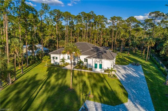 788 9th ST SW, Naples, FL 34117