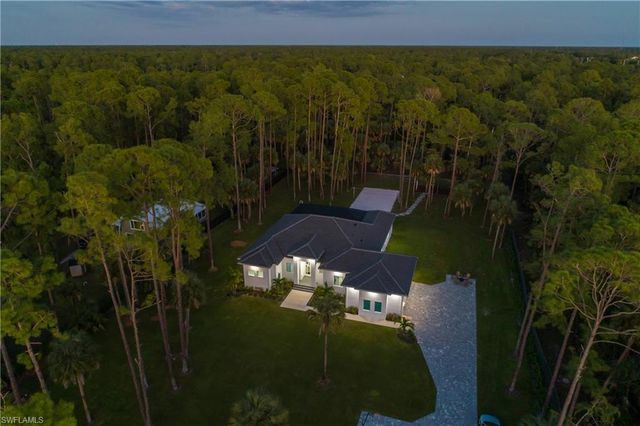 788 9th ST SW, Naples, FL 34117