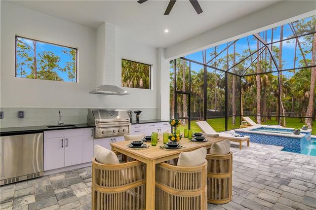 788 9th ST SW, Naples, FL 34117