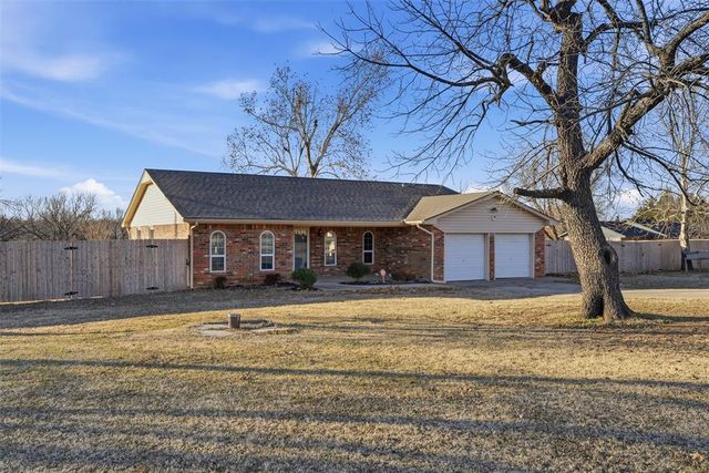 55 Meadow Lane, Choctaw, OK 73020